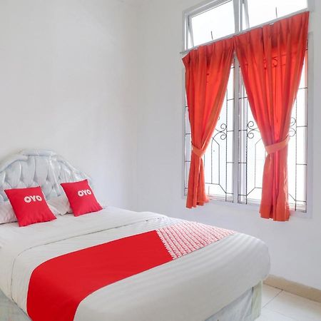 Oyo 2997 Grand Suites Palace 2 Sindanglaya Luaran gambar