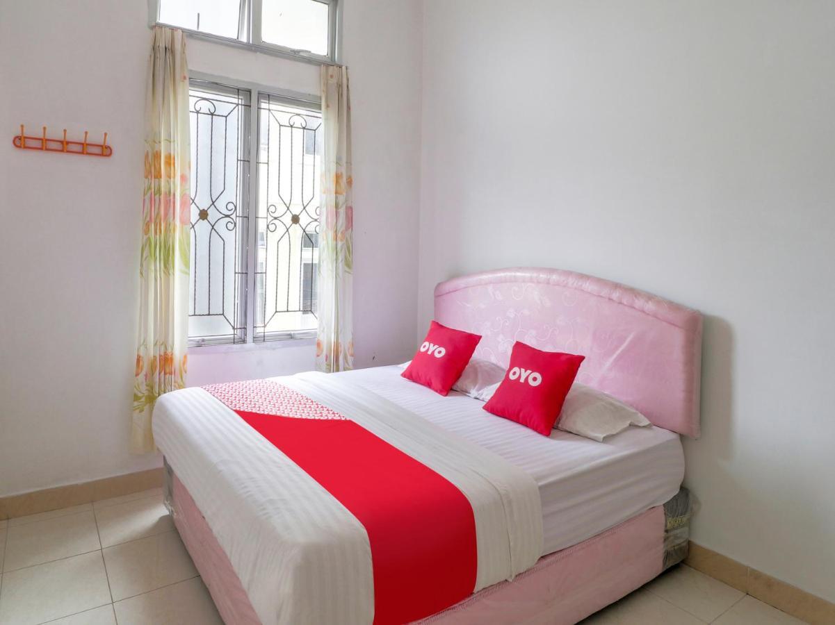 Oyo 2997 Grand Suites Palace 2 Sindanglaya Luaran gambar